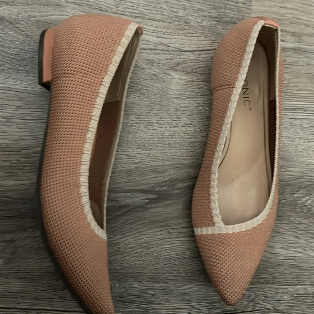 Vionic pointed toe flat - Picture 2 of 4
